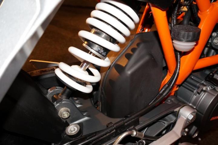 Adjustable rear suspension for my KTM 390 Adventure for Rs 6 500